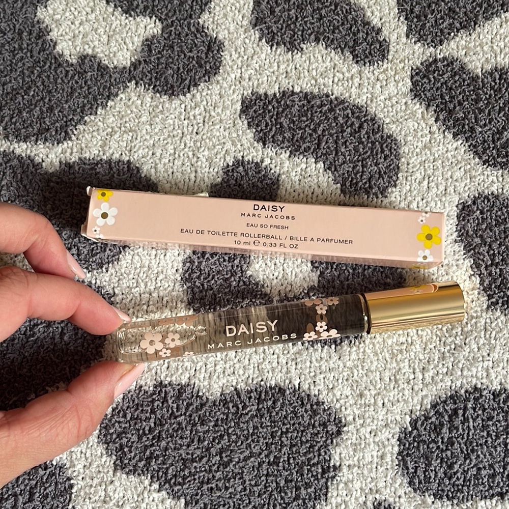 Brand new never used Daisy Marc Jacobs roller perfume